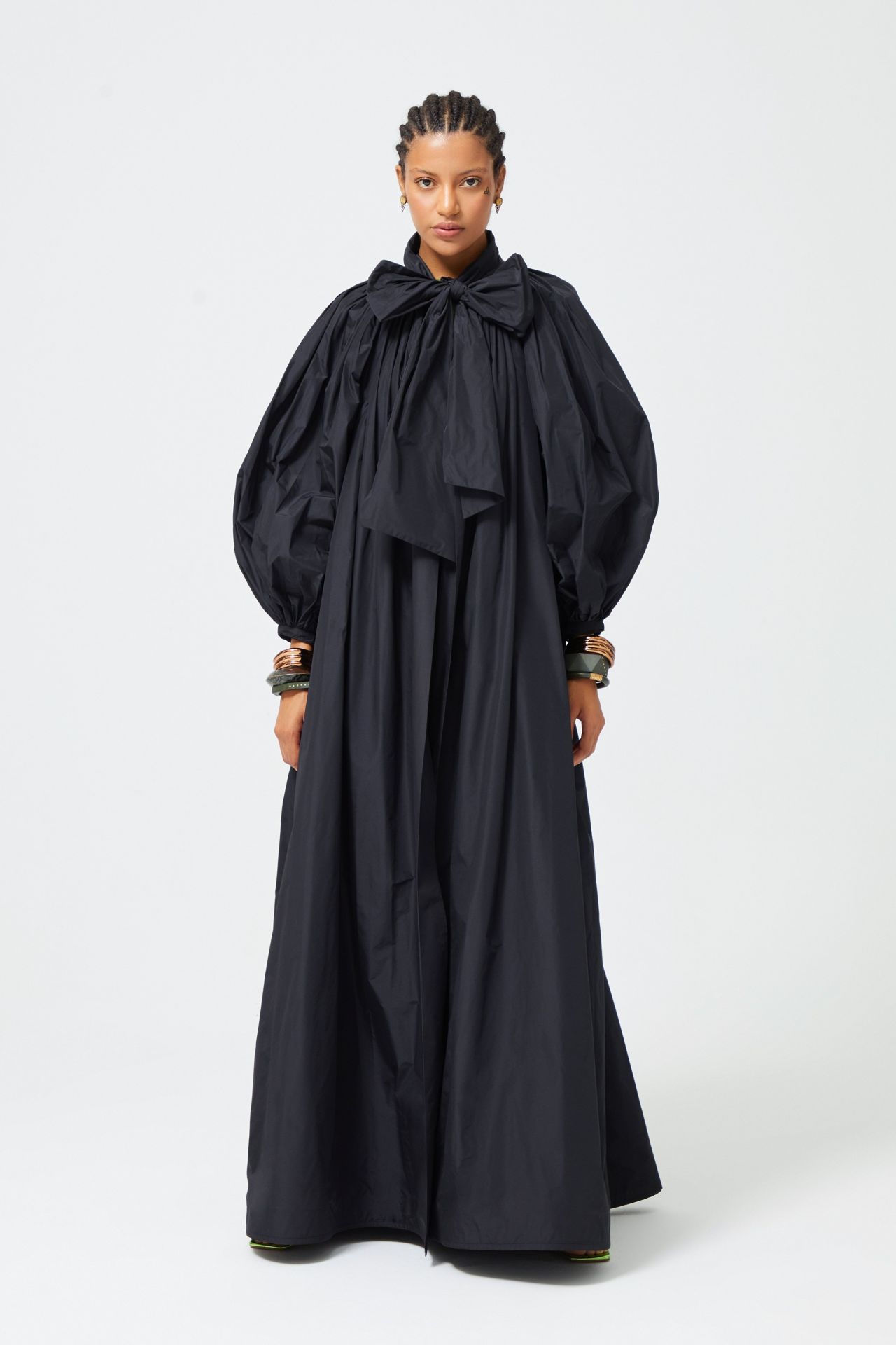 Fiyonklu Pelerin Kaftan Siyah